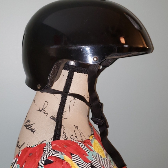 Street Surfing Bike Skate/Waveboard Safety Helmut - Picture 2 of 14